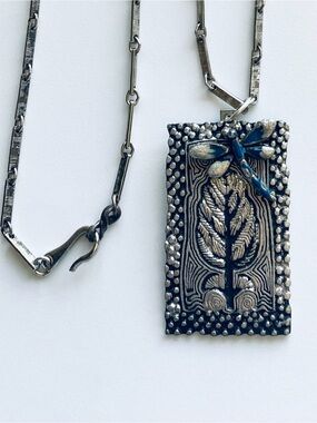 Vintage Y2K Alice Seely 2000 Silver Pewter Pendant & Chain Tree Of Life Dragonfl